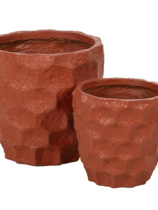 Macetero decorativo terracota relieve